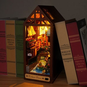 Kit de bricolaje Seaside Book Nook para regalo de inauguración de la casa Estantería de construcción de modelos 3D para decoraciones del hogar de inauguración de la casa Juguetes de rompecabezas creativos de madera
