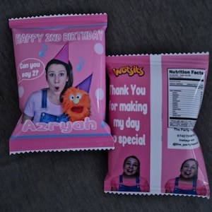 Pacotes Crisp personalizados Ms Rachel para todas as ocasiões - podem ser feitos em qualquer tema, para qualquer idade, qualquer ocasião. Completamente feito com batatas fritas