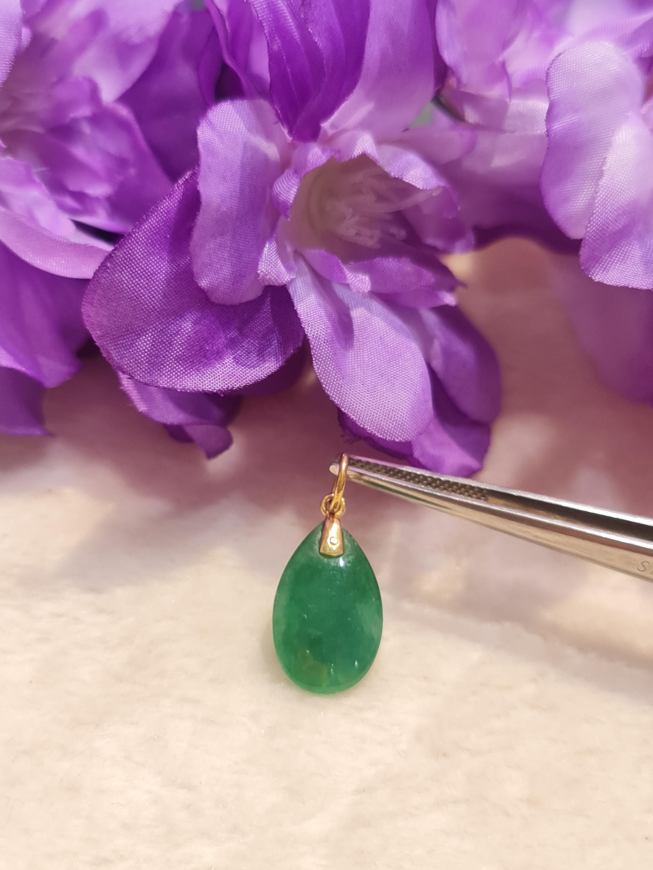 18金の翡翠のティアドロップ型ペンダント - Etsy 日本
