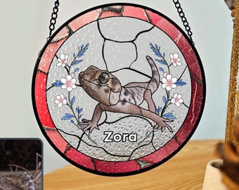 Custom Lizard Stained Glass Suncatcher, Personalized Reptile Pet Portrait Window Decor, Bearded Dragon Gift for Reptile Lovers