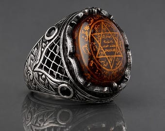 925 sterling silver men's ring with Solomon's seal motif.