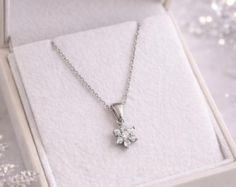 925 sterling silver rhodium plated flower design necklace