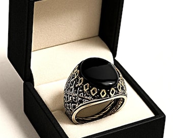 925 sterling silver men's ring with oval agate stone design.