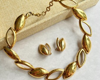 Vintage Monet Gold Tone Petal Link Necklace and Earrings Set, 1970s