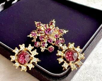 Vintage broche en oorbellen set gelaagde Swedge Amethyst paarse strass Starburst