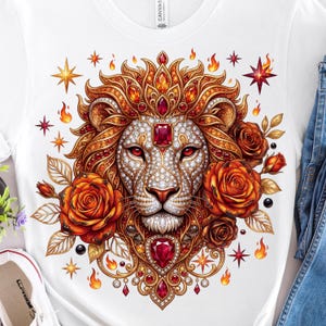 Znak zodiaku Lew PNG, projekt astrologii lwa, horoskop artystyczny z kamieniami szlachetnymi ognia, luksusowa koszula z nadrukiem sublimacyjnym w kolorze róży, pobieranie cyfrowe