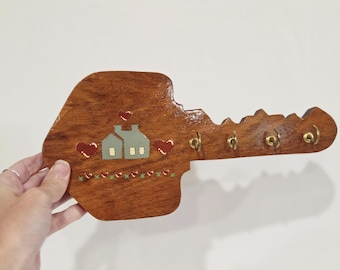 Vintage Key Shaped Wooden Key Holder | Folk Art Hearts, House Decor, 1980s Retro Rack