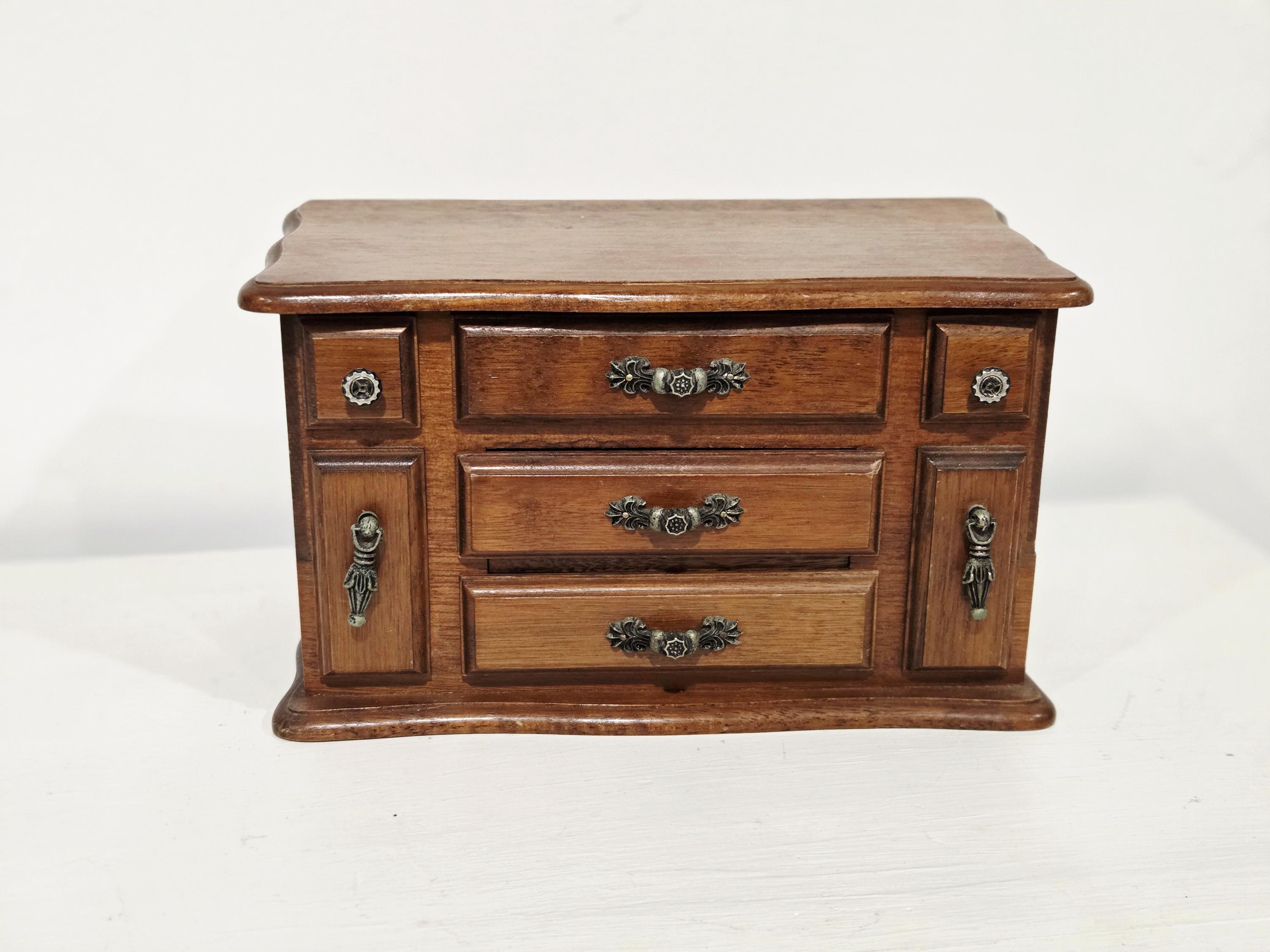 Queen Anne Jewelry Box - Etsy