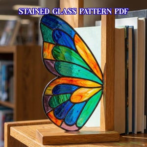 Vlinder gebrandschilderd glas boek hoekje patroon pdf, vlindervleugel Suncatcher sjabloon, DIY glas-in-lood SVG