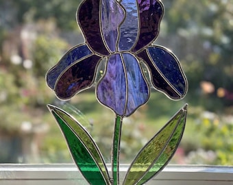 Iris Flower Stained Glass Pattern, Floral Suncatcher PDF SVG, Beginner Friendly Glass Art Design