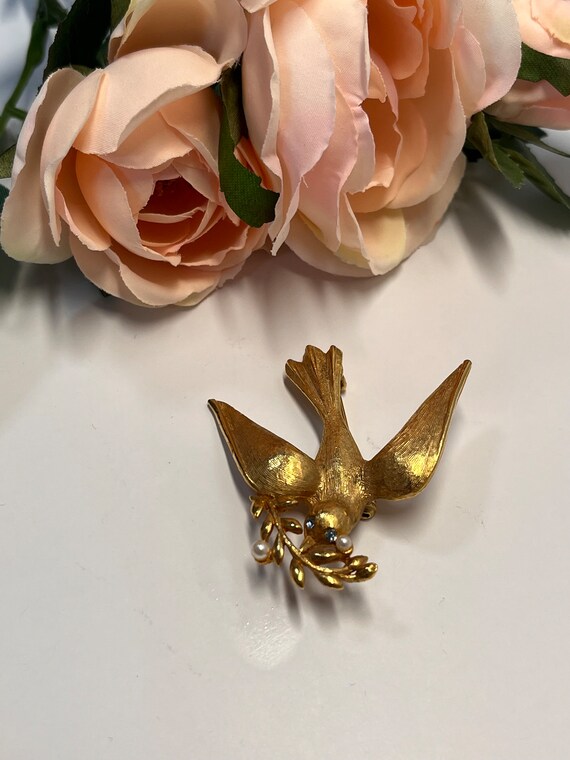 thumbnail image 2 of Vintage Style Parrot Bird Brooch – Gold-Tone Plated – Red Topaz Crystal & Rhinestone – 4.56″ Long 2 of 3