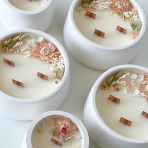 Handmade Scented Soy Candle with Dried Flowers: Ceramic Jar, Wooden Wick image 7
