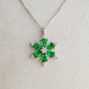 Emerald Lotus Flower Necklace For Women, Green Snowflake Necklace, May Birthstone Jewelry, Green Flower Necklace, Perfect Gift For Her