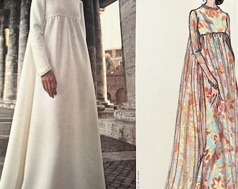 Cartamodello: Abito da sera da donna - Busto 34" (87 cm) - Vogue Couturier 2537