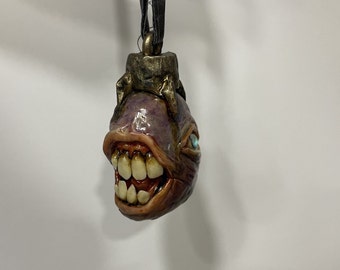 Pendentif de cou d'horreur