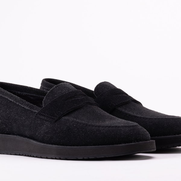 QUIVE London Suede Slip on Loafer for Men