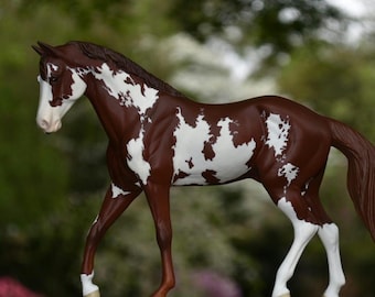 Custom Model Horse CLASSIC Scale |-| Custom Breyer Models to match YOUR Horse! We pick the perfect pose, then hand paint them from scratch!