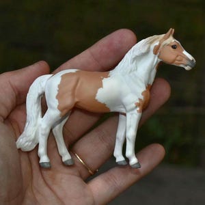 Custom Model Horse STABLEMATE Scale |-| Custom Breyer Models to match YOUR Horse! Small Made to Order Model Horse Portrait Mini Custom