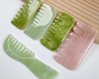 Peine masajeador de cuero cabelludo de jade natural, cepillo para el cabello de cristal de cuarzo rosa, masajeador de cuero cabelludo Gua Sha, regalo relajante para el autocuidado