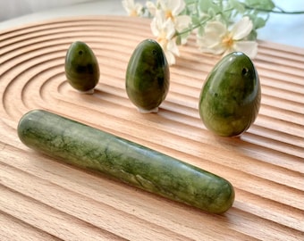 4-Piece Natural Jade Yoni Egg Massage Set, Exercise Egg, Feminine Care Massage Ball, Crystal Decor Gifts, Healing Crystal, Gift For Her