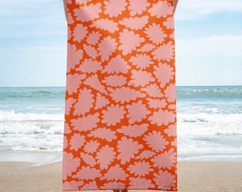 Serviette de plage florale groovy - Imprimé rouge et rose | Vacances d'été, Croisière indispensable, Shower nuptiale, EVJF | Doux et absorbant