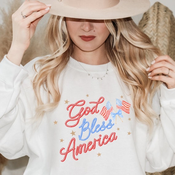 Patriotic Cowgirl Sweater, 4th of July 'God Bless America' Rope Text, American Flag Design & Coquette Bow, Western Fourth Shirts, Crew Neck