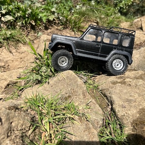 Carrocería SUV a escala 1/24 para SCX24 (distancia entre ejes de 132 mm)
