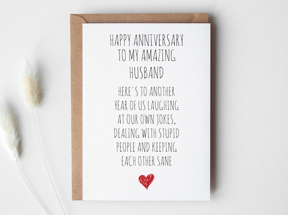 Second Nature Biglietto D'auguri Per Anniversario Di Marito - Formato 12x17 Cm, Con Cuori E Messaggio 'Time To Celebrate Us', Finitura A Mano