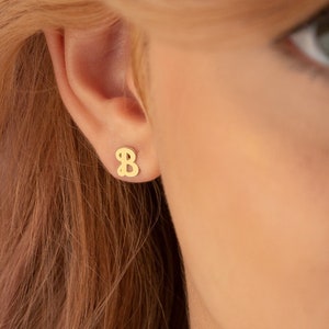 Aros con iniciales en oro macizo de 14 quilates - Aros con iniciales minimalistas - Regalos de Navidad - Aros con letras en oro de 14 quilates - Aros para mujeres y hombres