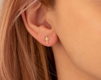 Minimalist Cross Stud Earrings - 14K Solid Gold Cross Studs - Everyday Earrings - Minimalist Cross Earrings - 14K Gold Cross Earrings