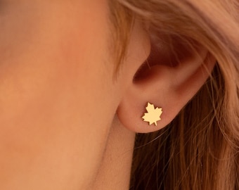 14K Solid Gold Maple Leaf Earrings - Real Gold Lucky Leaf Studs - 14K Maple Leaf Studs - Minimalist Gold Earrings - Real Gold Jewellery