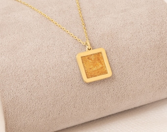 14K Gold Square Necklace - 14K Gold Enamel Geometric Necklace - Solid Gold Simple Square Necklace - 14K Gold Jewellery - Gift For Her