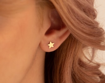 14K Solid Gold Star Studs Earrings - Minimalist 6mm Star Tragus Earrings - 14K Gold Shiny Star Earrings - Earrings for Women - Gift For Her