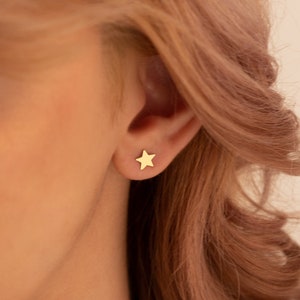 14K Solid Gold Star Studs Earrings - Minimalist 6mm Star Tragus Earrings - 14K Gold Shiny Star Earrings - Earrings for Women - Gift For Her