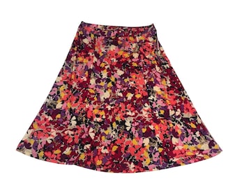 Falda de corte A con estampado floral de Jaclyn Smith, color rosa, morado y rojo, multicolor, de punto jersey, talla M