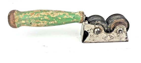 Vintage ACE Knife Sharpener Pull Through Green Wooden Handle