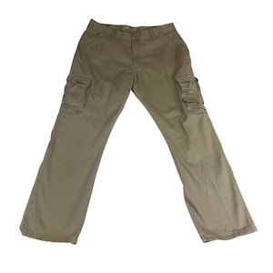 Pantalones cargo para hombre Wrangler Jeans Co color caqui oscuro, talla 38x32, pierna recta, ropa de trabajo resistente. imagen 1