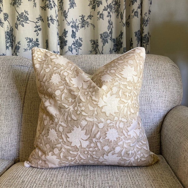 Floral Beige and Cream Zippered Pillow Cover || Spring pillow cover || 16x16 18x18 20x20 22x22 12x20 ||