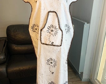 Bogolan dress with floral pattern. 100% cotton dress. Handmade. Ethnic design.