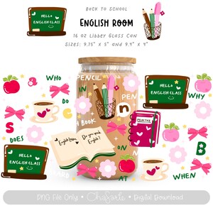 May include: A clear glass can with a wooden lid, decorated with school-themed illustrations. The design includes pencils, a notebook, apples, and the text "English Room." The can is approximately 24.77 cm x 12.7 cm and 23.88 cm x 10.16 cm.
