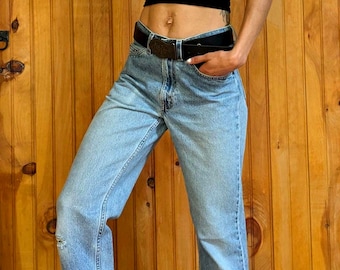 90's Levi's 505 jeans/  Faded+Distressed, Slim, Straight Leg, Red Tab, TAGGED 29x32, ACTUAL 26x30.5"