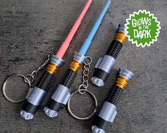 Brelok z mieczem świetlnym Gwiezdnych Wojen