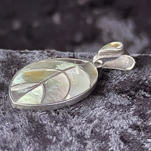 Vintage .950 Fine Silver, Mother of Pearl, Abalone Shell, Leaf Pendant, Unique Boho Style, A Real Boho Statement Piece, Excellent