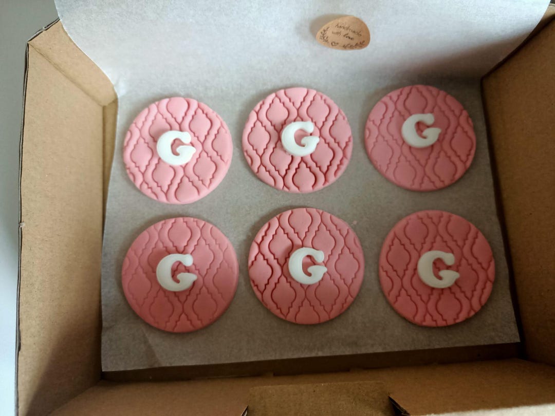 Custom Edible Sugar Letters & Numbers letters Cupcake Toppers ...