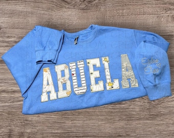 Sudadera bordada personalizada con artículos para bebé y nombre personalizado. Regalo de Navidad o del Día de la Madre.