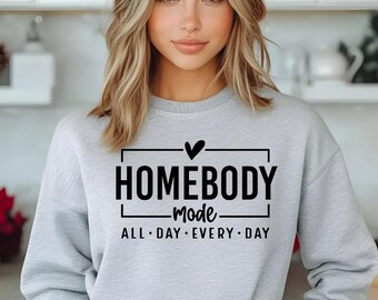 ホームボディ スウェットシャツ、トレンディで美しい T シャツ、内向的な人へのギフト、美しい女性用クルーネック、ホームボディ パーカー、かわいいグラフィック シャツ、彼女へのギフト