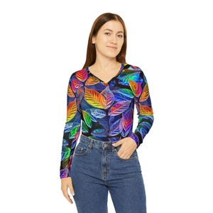 Summer Leaves V-Neck Tee: Botanical Print Long Sleeve Top