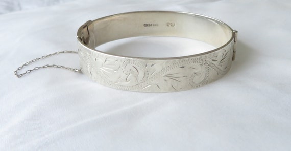 Solid Sterling Silver hinged bangle - full floral… - image 1