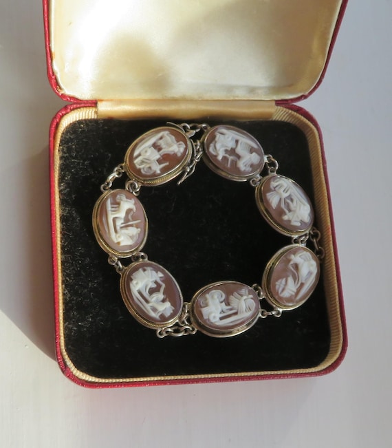 Vintage Silver carved shell Cameo bracelet - 7 days