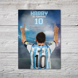 Invitación de cumpleaños de Messi, invitación de Messi, tema de fútbol argentino, cumpleaños de estrellas de fútbol, tarjeta de cumpleaños deportiva, productos a juego disponibles imagen 3